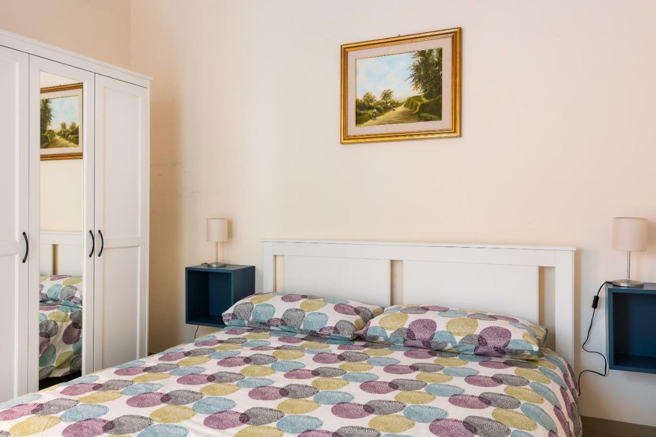 Alla Corte Del XIX Secolo Appartement Catánia Buitenkant foto