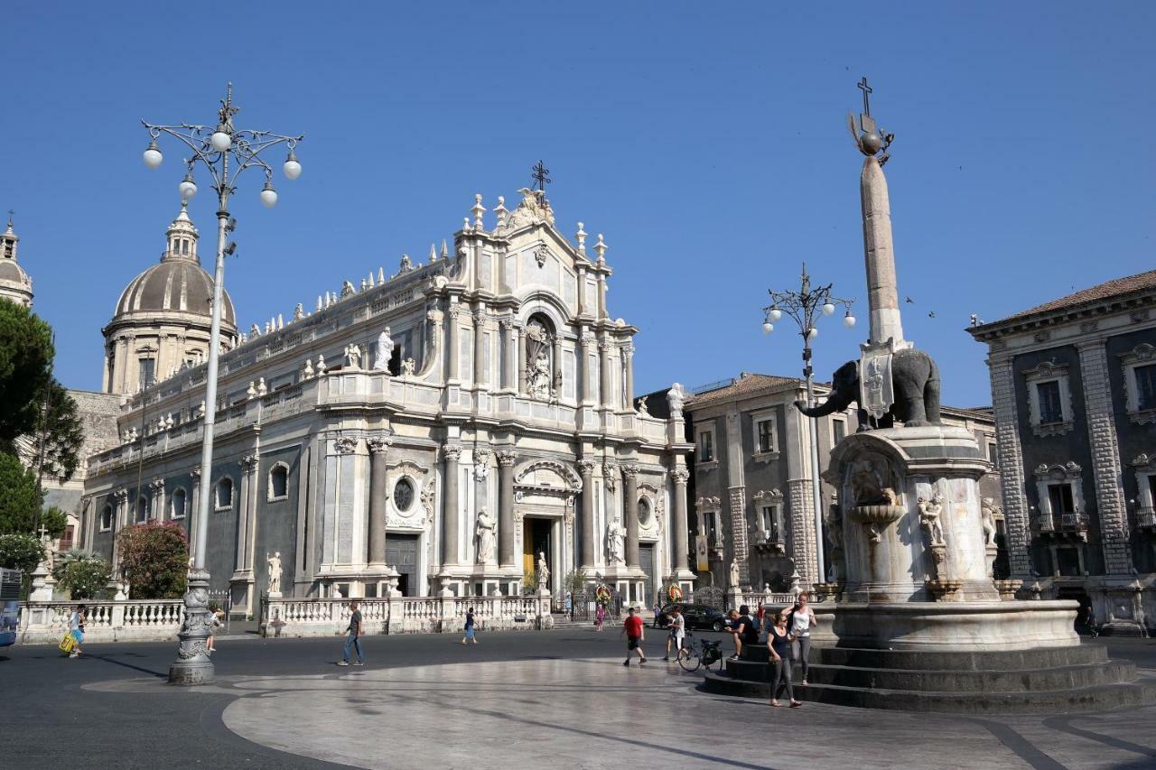 Alla Corte Del XIX Secolo Appartement Catánia Buitenkant foto